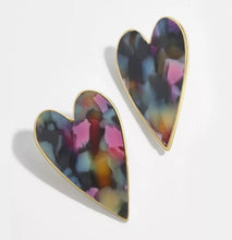 Load image into Gallery viewer, ACRYLIC HEART STUD - LIMA&#39;Z KOLLECTION
