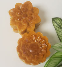 Load image into Gallery viewer, TURMERIC SOAP - LIMA&#39;Z KOLLECTION
