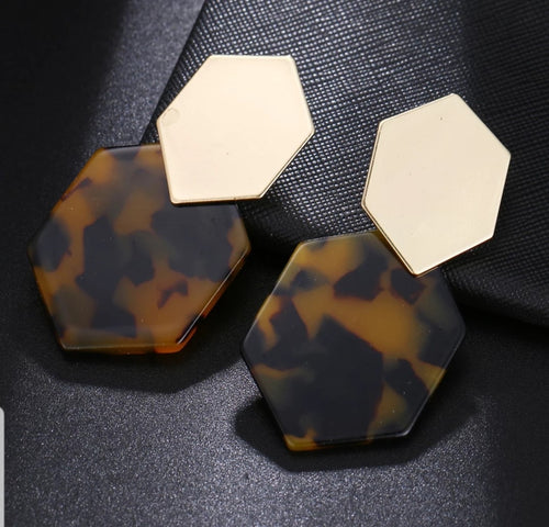 RESIN EARRING - LIMA'Z KOLLECTION