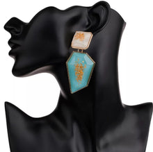 Load image into Gallery viewer, RED ACRYLIC  EARRING - LIMA&#39;Z KOLLECTION
