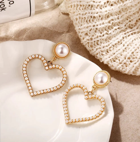 HEART SHAPE EARRING - LIMA'Z KOLLECTION